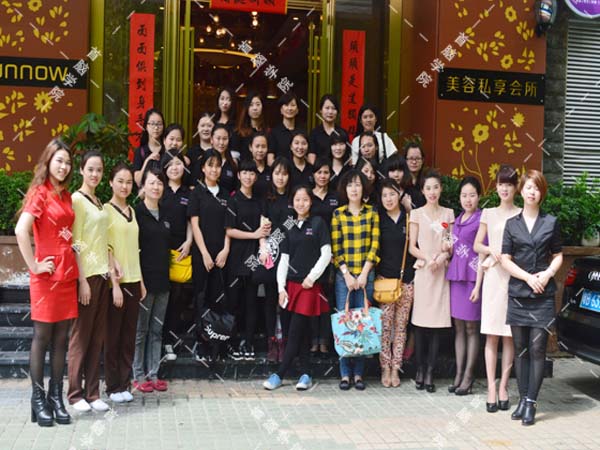 首脑师生合媄