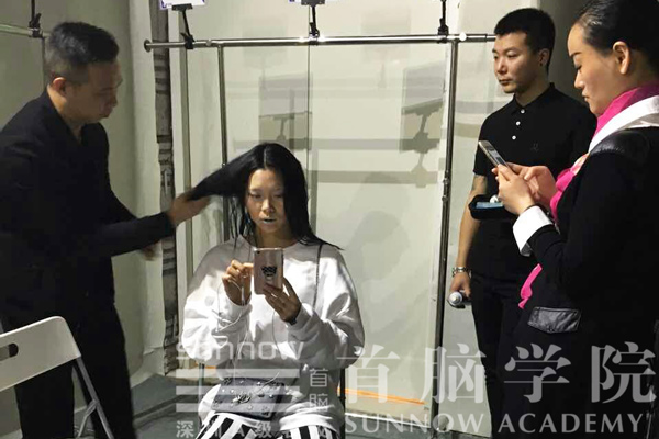 深圳时装周，首脑学院邀您看U