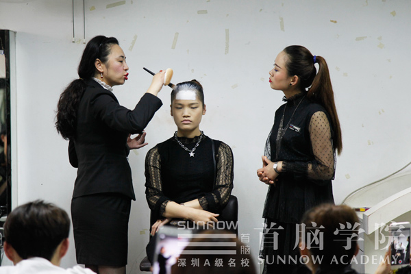 深圳时装周，首脑学院邀您看U