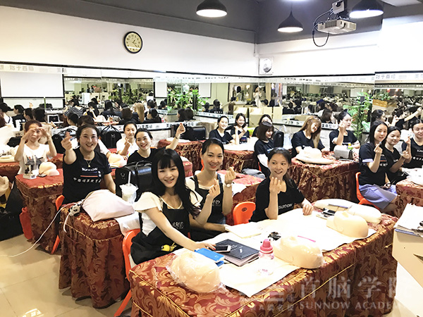 深圳睫培训学校